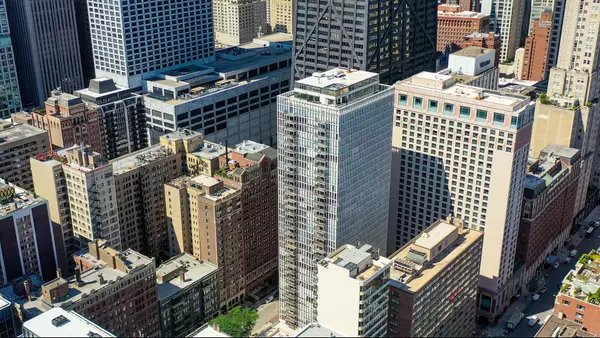 Chicago, IL 60611,200 E Delaware PL #8-9C