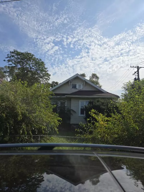 10243 S Lafayette AVE, Chicago, IL 60628