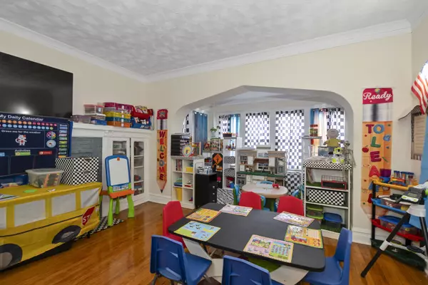 Chicago, IL 60628,11247 S King DR