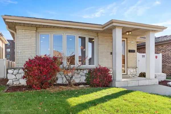 Chicago, IL 60656,4615 N Maria CT