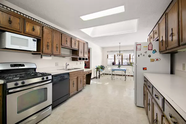 Manteno, IL 60950,401 S Walnut ST