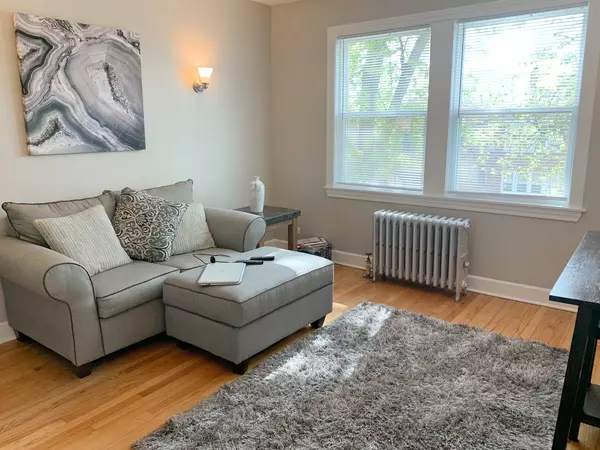 Berwyn, IL 60402,1921 Grove AVE #37