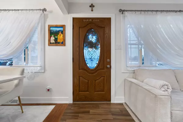 Burbank, IL 60459,8239 Sayre AVE