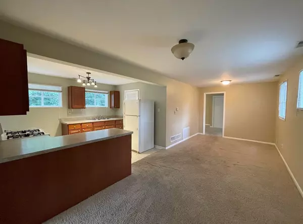 Grayslake, IL 60030,32857 N Alleghany RD #EAST