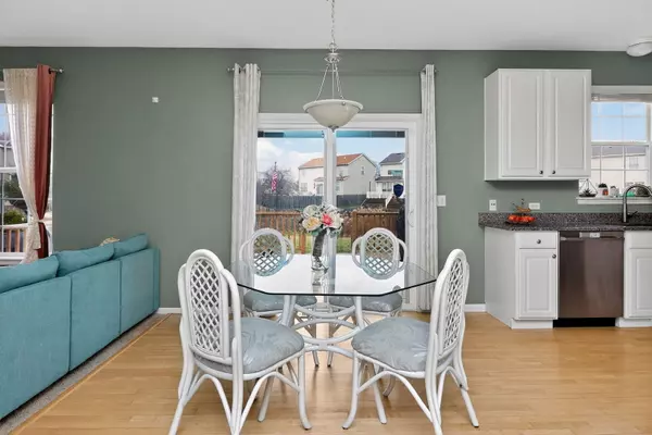 Lake In The Hills, IL 60156,4781 Highwood LN