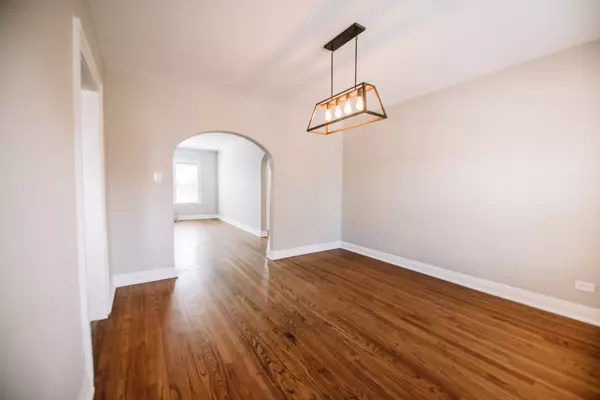 Park Ridge, IL 60068,4 S Lincoln AVE #2D