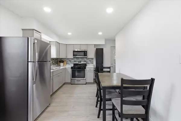 270 Ridge AVE, Crystal Lake, IL 60014