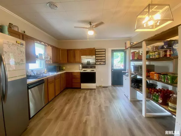 Herrin, IL 62948,501 N 18TH ST