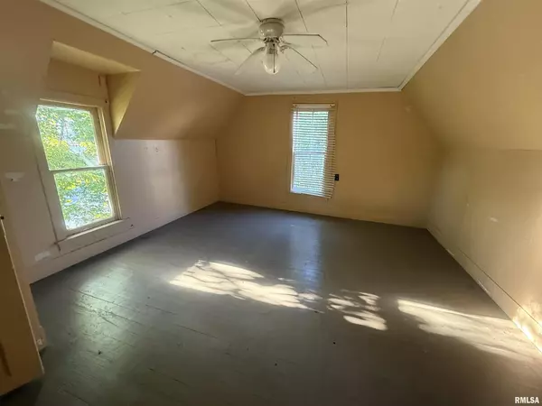 Carbondale, IL 62901,508 W COLLEGE ST