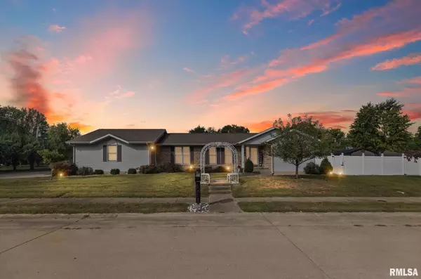 628 TRACY TER, Centralia, IL 62801