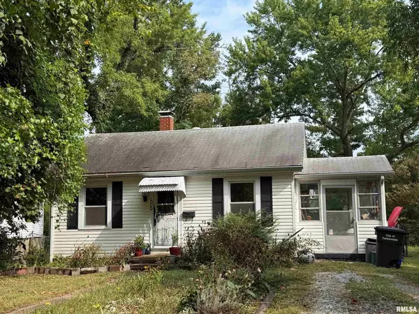 1010 W Walkup AVE, Carbondale, IL 62901