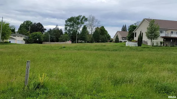 1810 E 6TH ST #A, Coal Valley, IL 61240