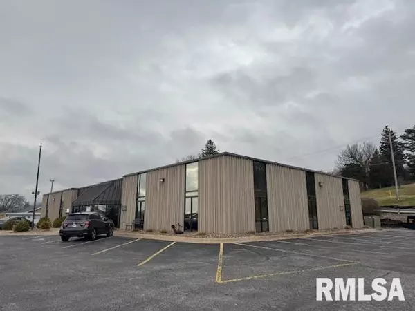 4900 38TH AVE #1, Moline, IL 61265