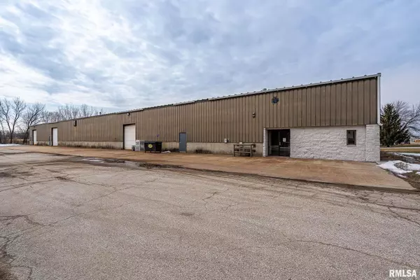 3660 MORTON DR, East Moline, IL 61244