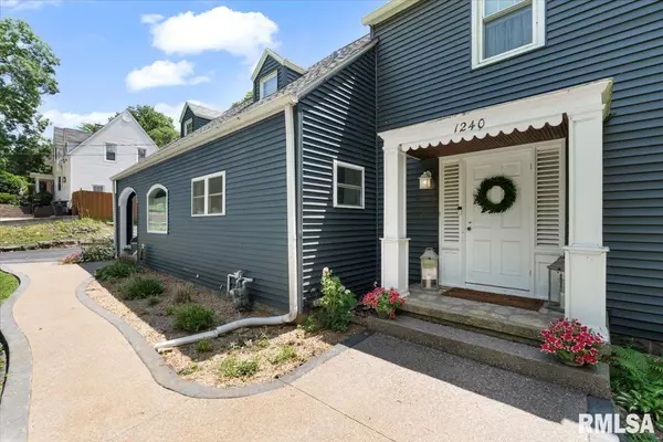 Rock Island, IL 61201,1240 42ND AVE