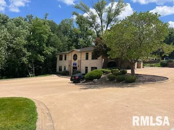 East Moline, IL 61244,310 46TH AVE