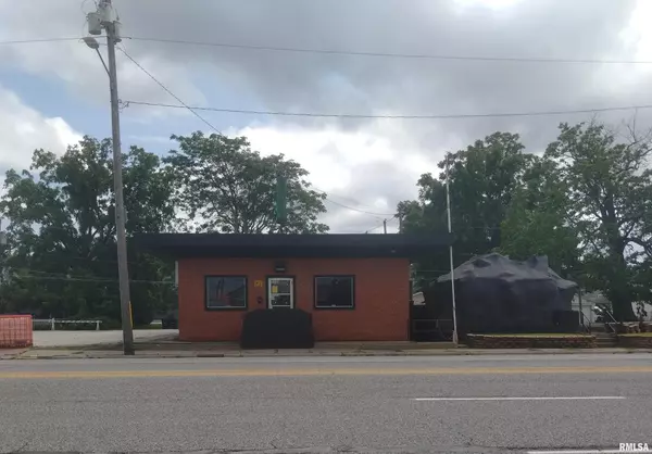 2730 5TH AVE, Rock Island, IL 61201