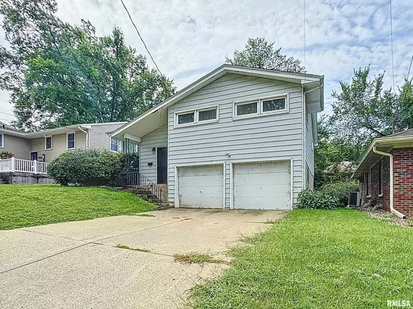 East Moline, IL 61244-2536,914 22ND AVE