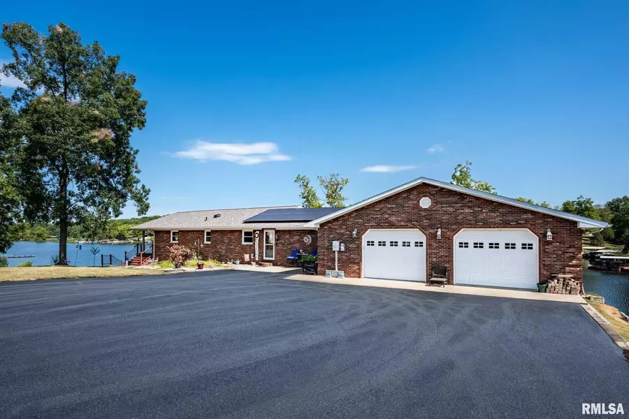 622 Dongola CT, Creal Springs, IL 62922