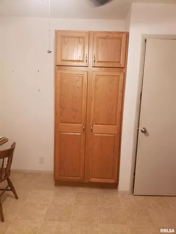 Andalusia, IL 61232,226 4TH AVE W