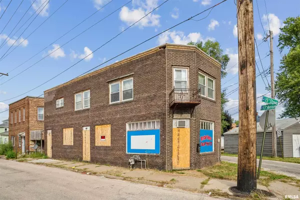 East Moline, IL 61244,1365 1/2 13TH AVE