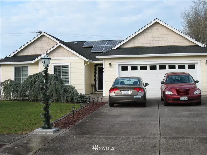 33 Crown Point RD, Longview, WA 98632