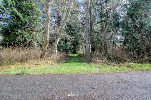 Anacortes, WA 98221,7407 West Shore DR