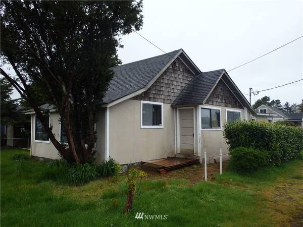 1617 Washington AVE N, Long Beach, WA 98631