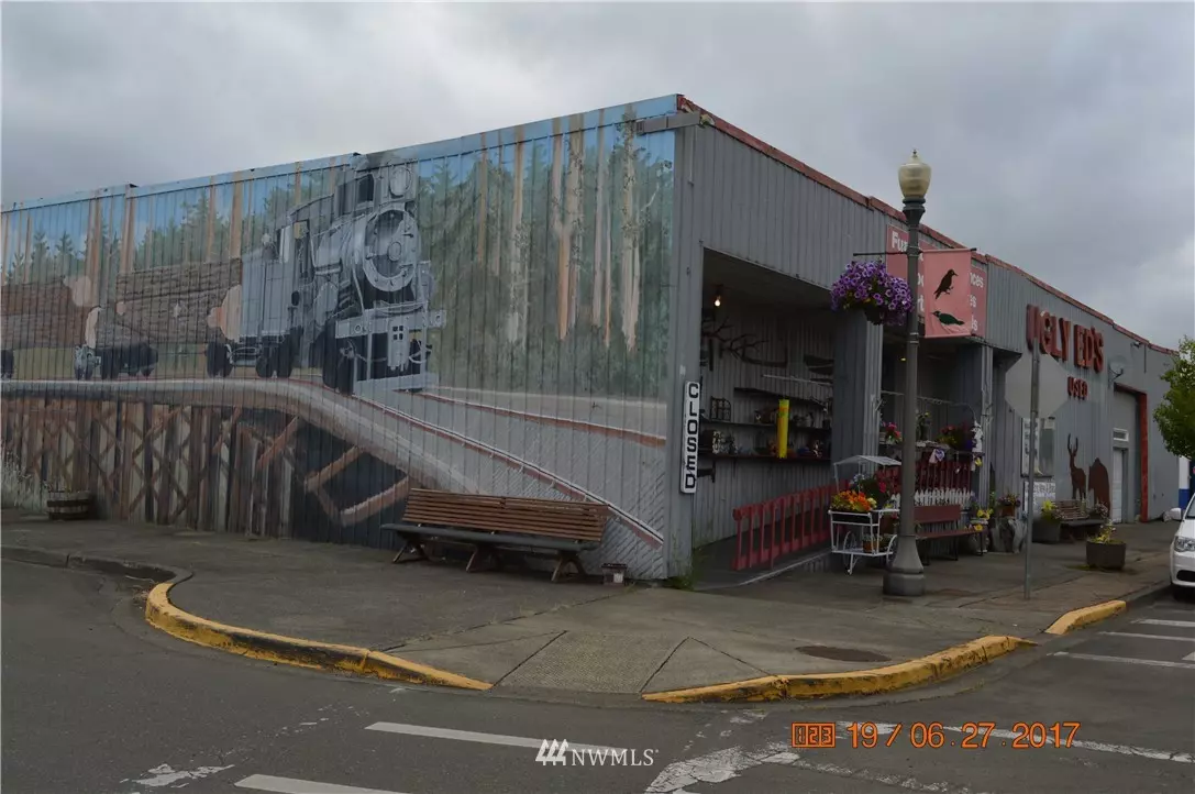 Raymond, WA 98577,100 3rd ST