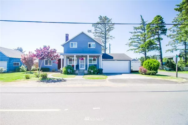 5015 L PL, Seaview, WA 98644