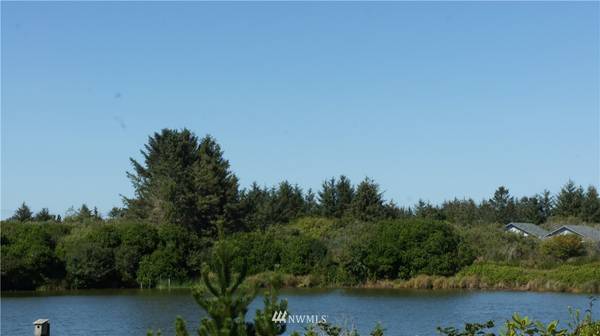 931 Wawona AVE SE, Ocean Shores, WA 98569