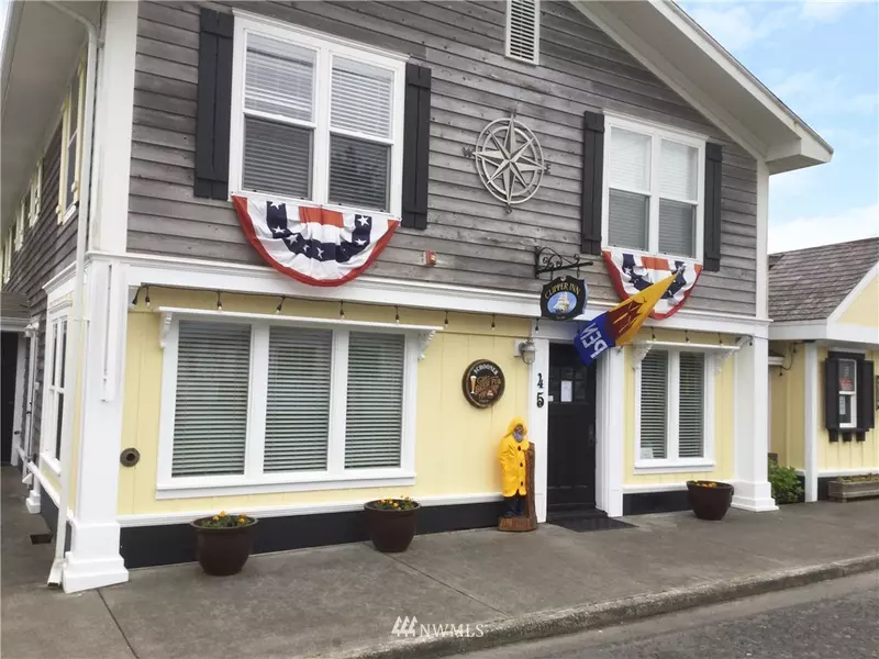 45 Main ST, Pacific Beach, WA 98571