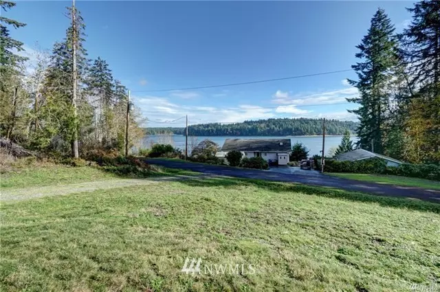 90 E Franjo Beach DR, Shelton, WA 98584