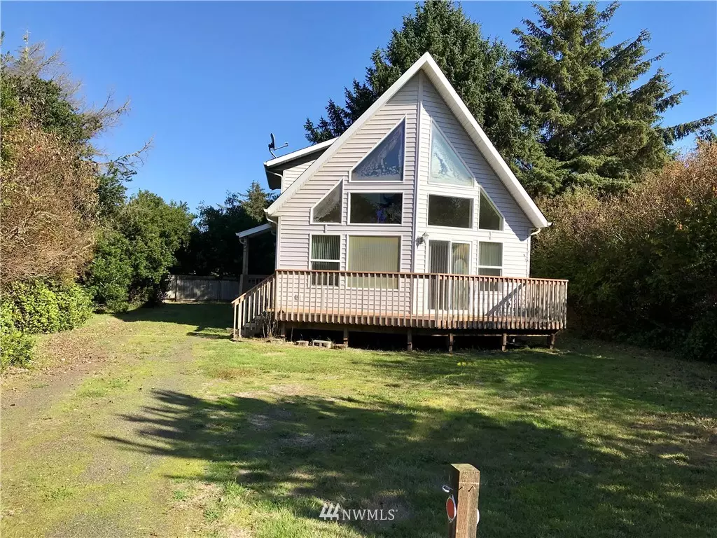 Ocean Shores, WA 98569,120 N Oar LOOP NW