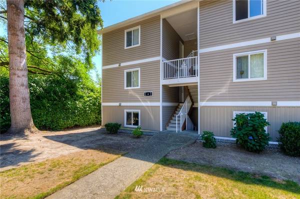 12515 NE 132nd CT #A108, Kirkland, WA 98034