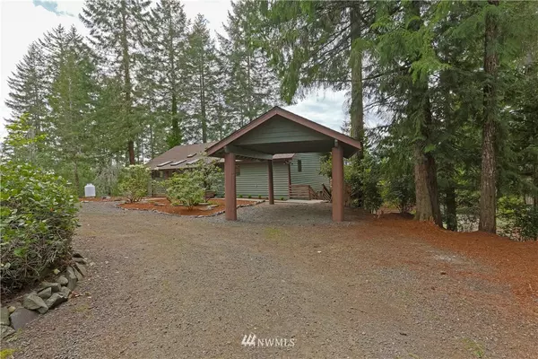 Belfair, WA 98528,1990 & 1970 E Trails End DR