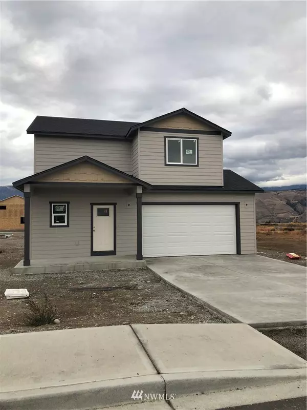 2238 2nd ST, East Wenatchee, WA 98802