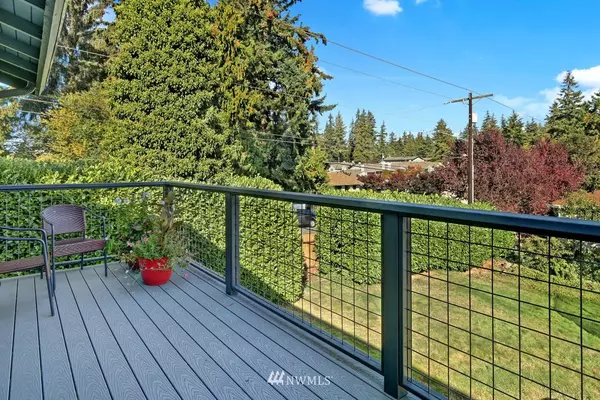 Edmonds, WA 98026,19601 81st PL W