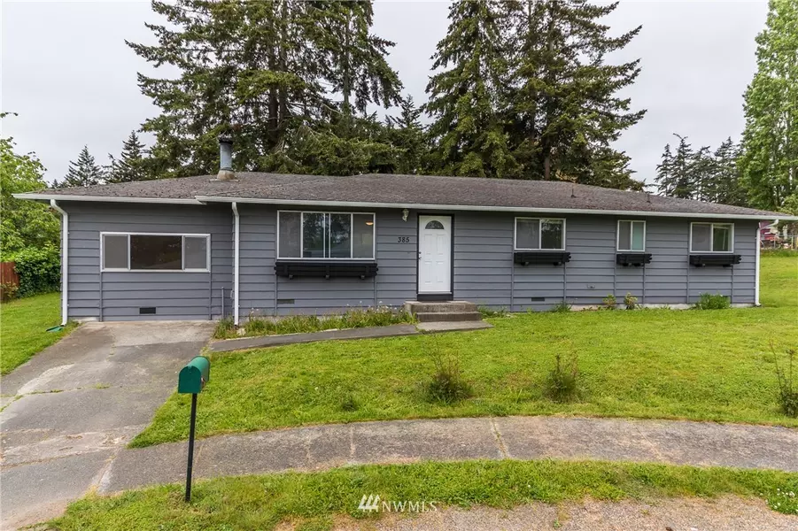 385 NW 11th CT, Oak Harbor, WA 98277