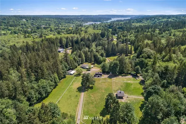 1204 SE Oak RD, Port Orchard, WA 98367