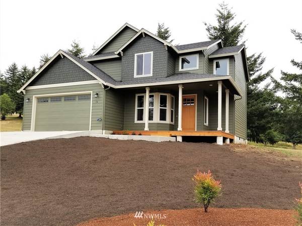 14 Linquist LN, Cathlamet, WA 98612