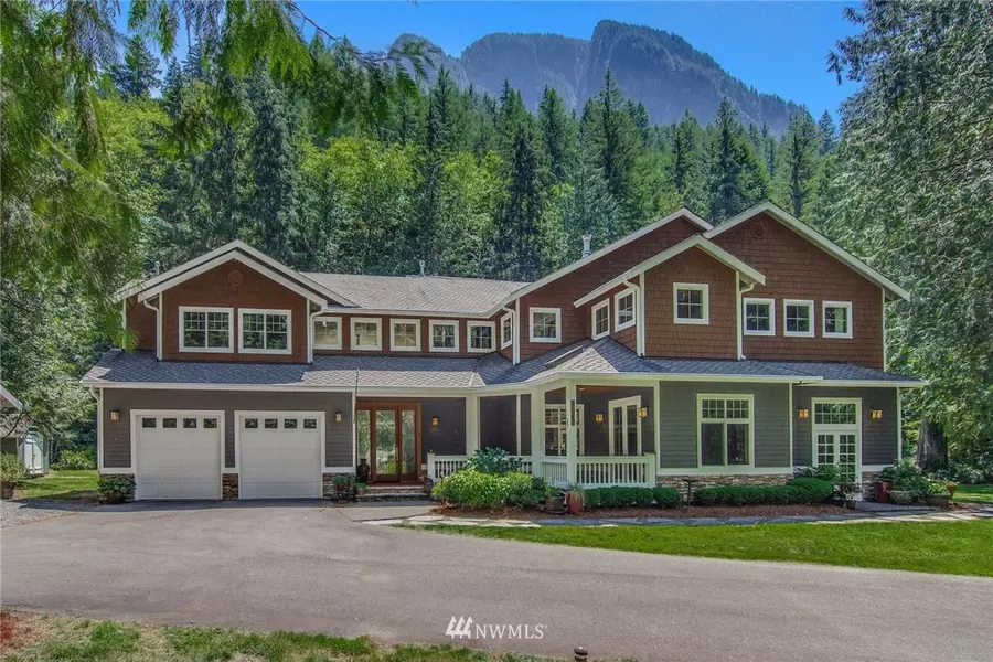 7402 Moon Valley RD SE, North Bend, WA 98045