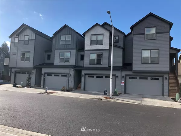 131 Loganberry CT, Woodland, WA 98674