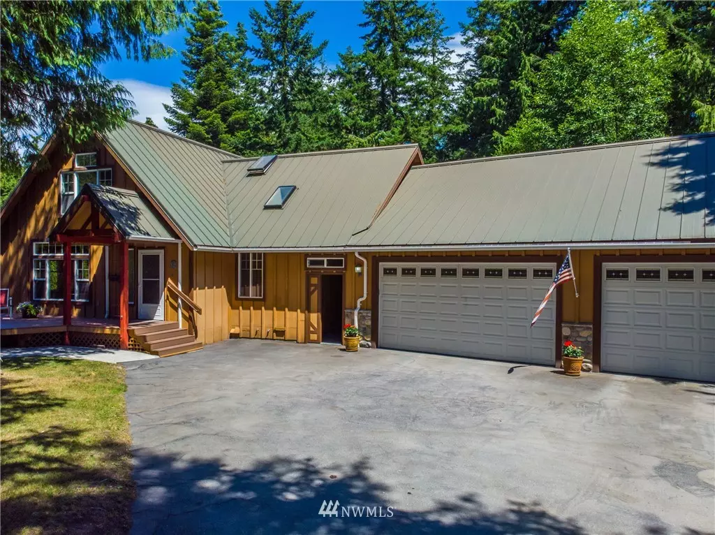 Anacortes, WA 98221,14175 Crater Lake RD