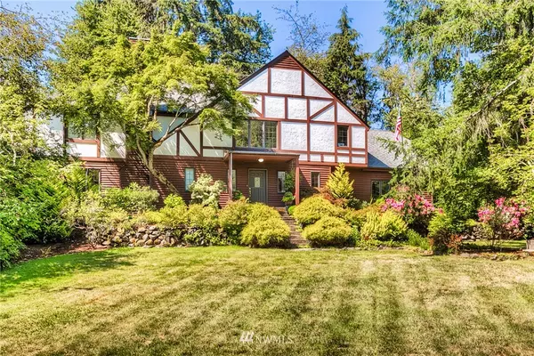 24207 SE 203rd ST, Maple Valley, WA 98038