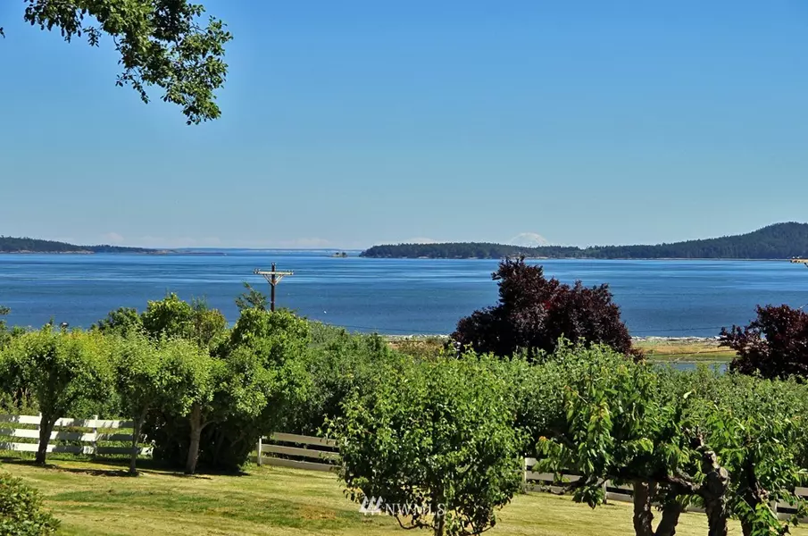 4974 Pear Point RD, San Juan Island, WA 98250