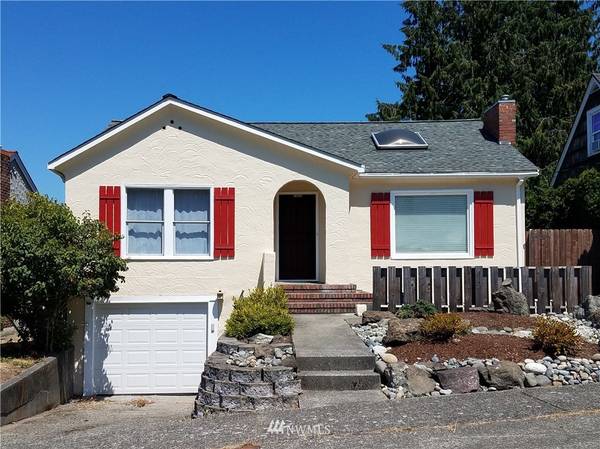 1566 10th ST, Bremerton, WA 98337