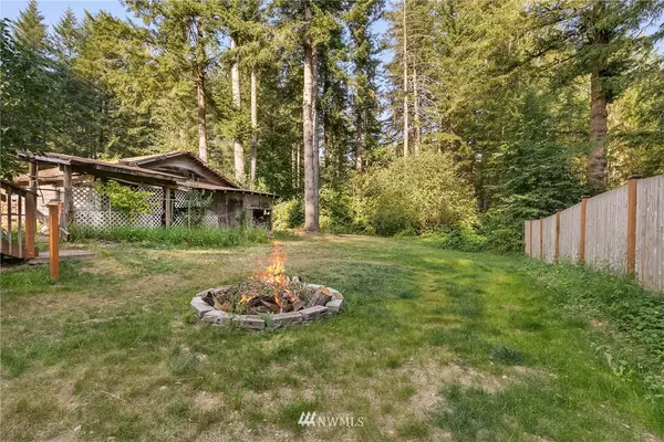 North Bend, WA 98045,17132 Cedar Falls RD SE