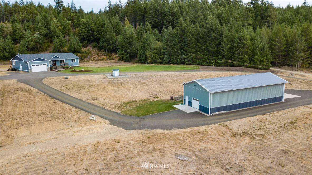 21 E Miracle Heights DR, Shelton, WA 98584
