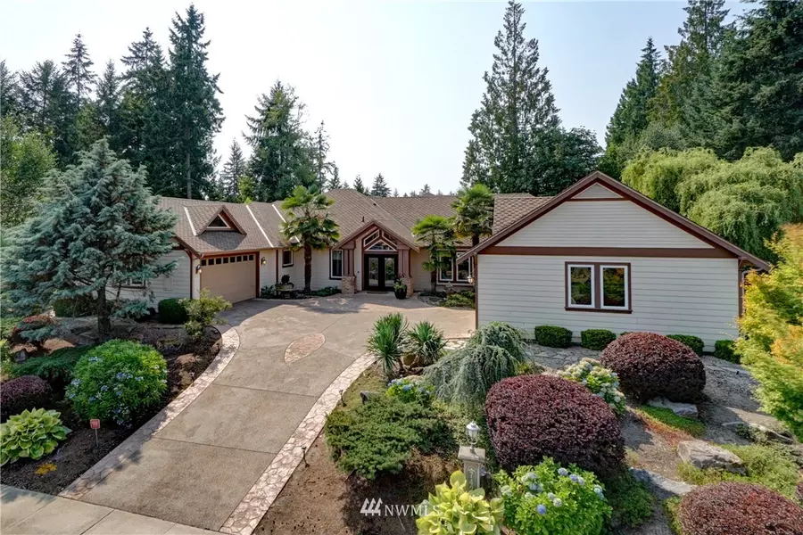 7424 N Creek Loop NW, Gig Harbor, WA 98335
